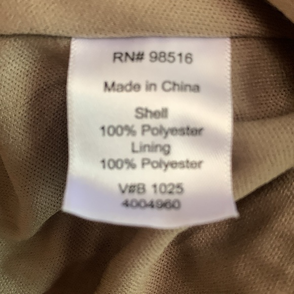 Coldwater Creek short sleeve multi color dress. Zip back. Size 6 - Picture 7 of 8